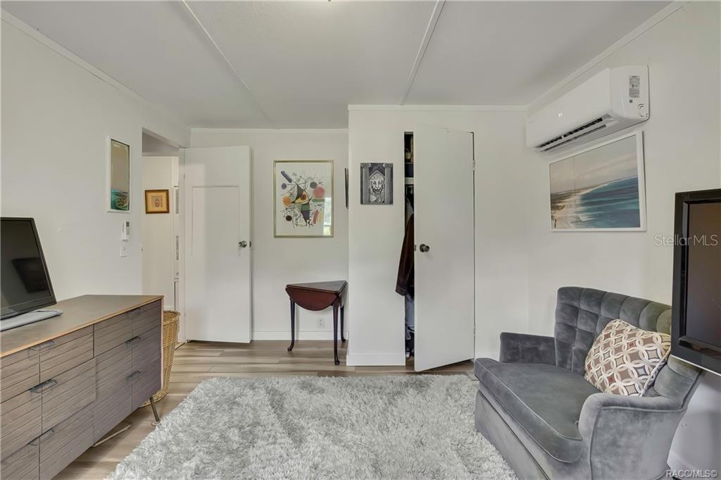 ISTACHATTA ACRES - Residential