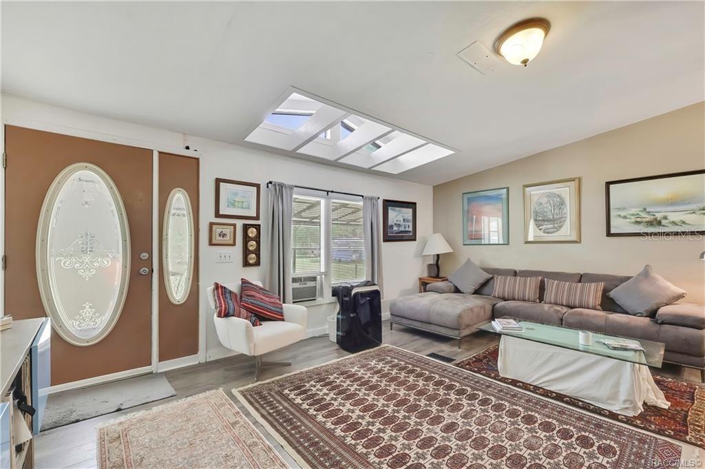 ISTACHATTA ACRES - Residential