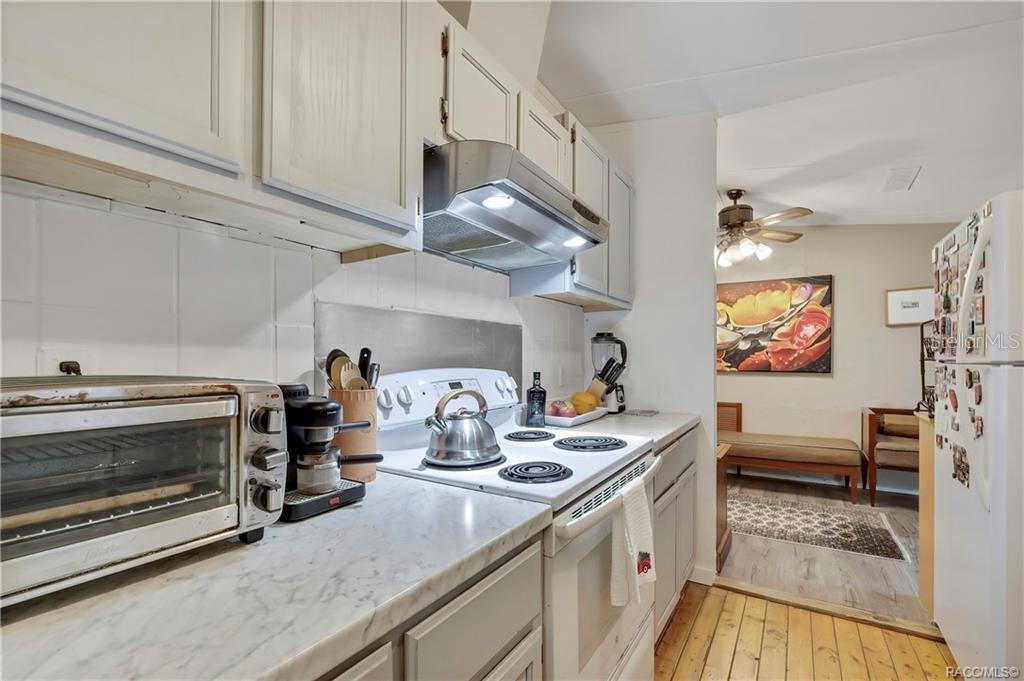 ISTACHATTA ACRES - Residential