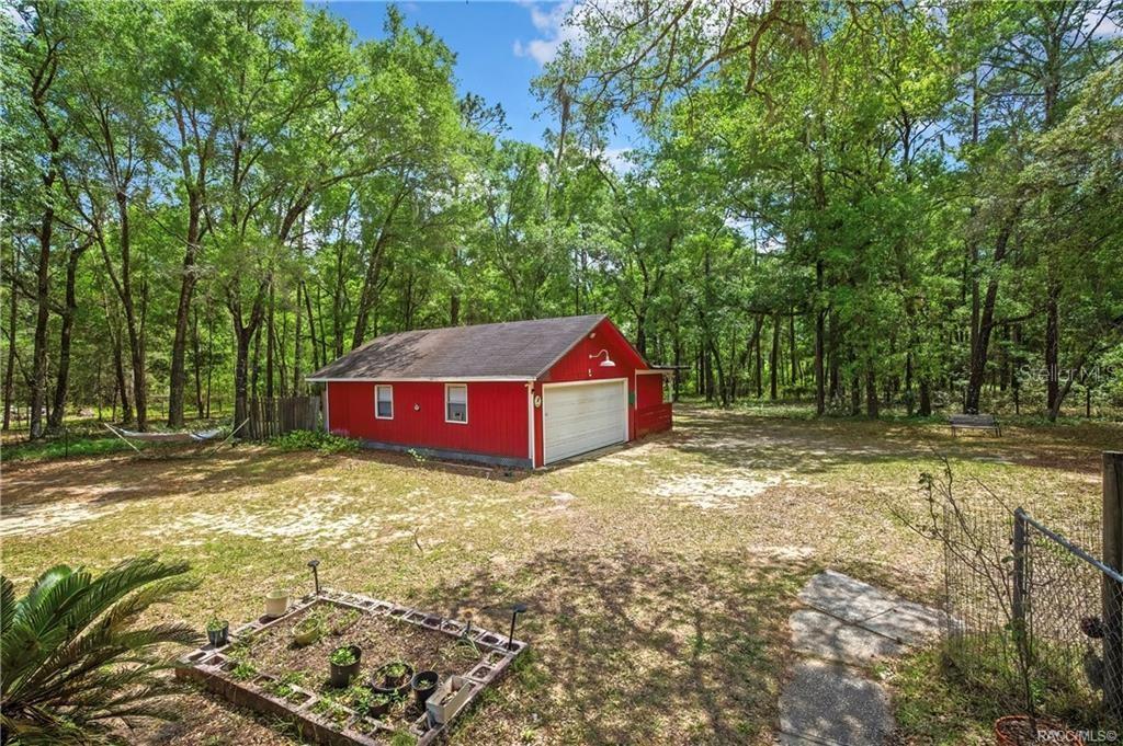 ISTACHATTA ACRES - Residential