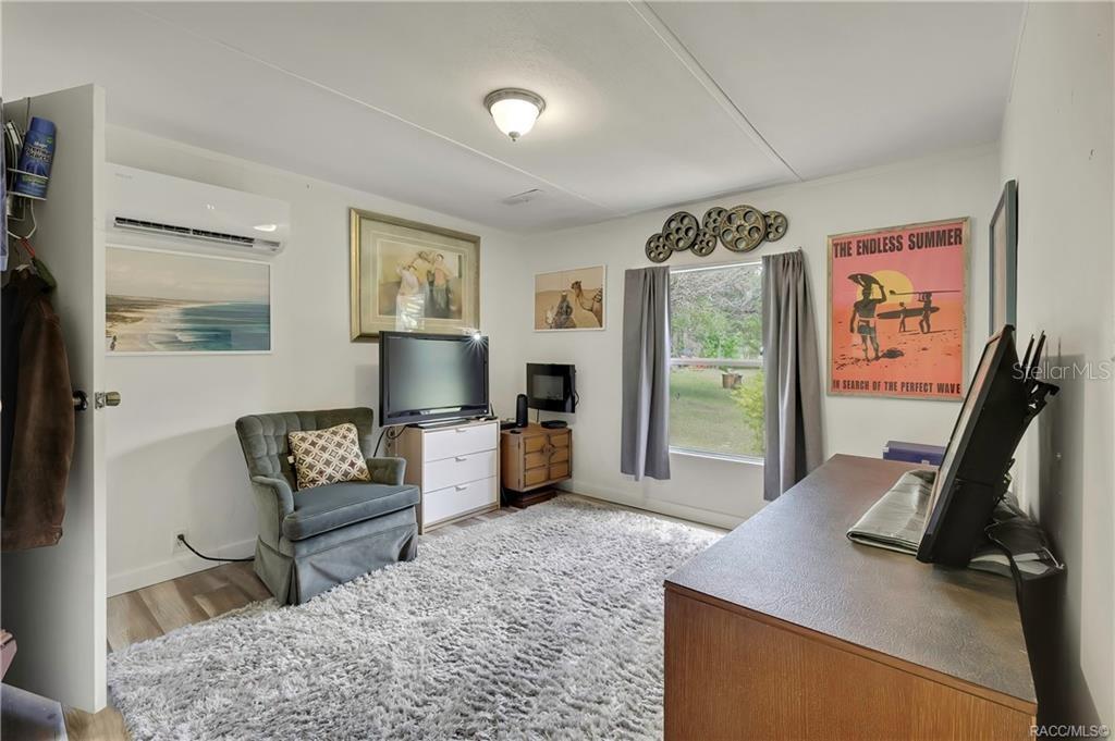 ISTACHATTA ACRES - Residential