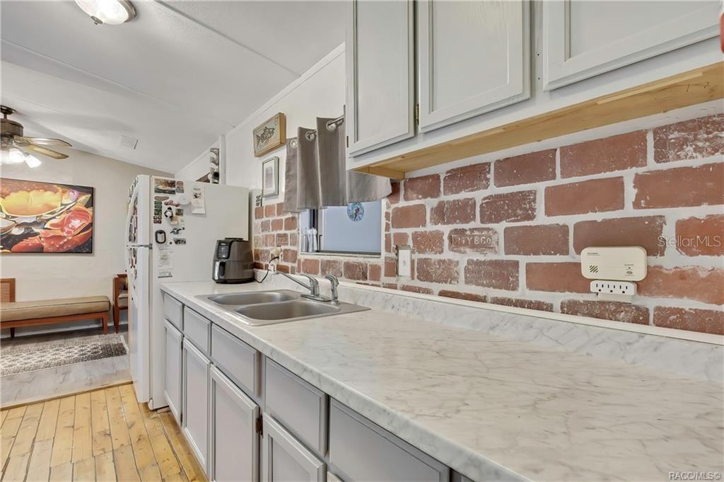 ISTACHATTA ACRES - Residential