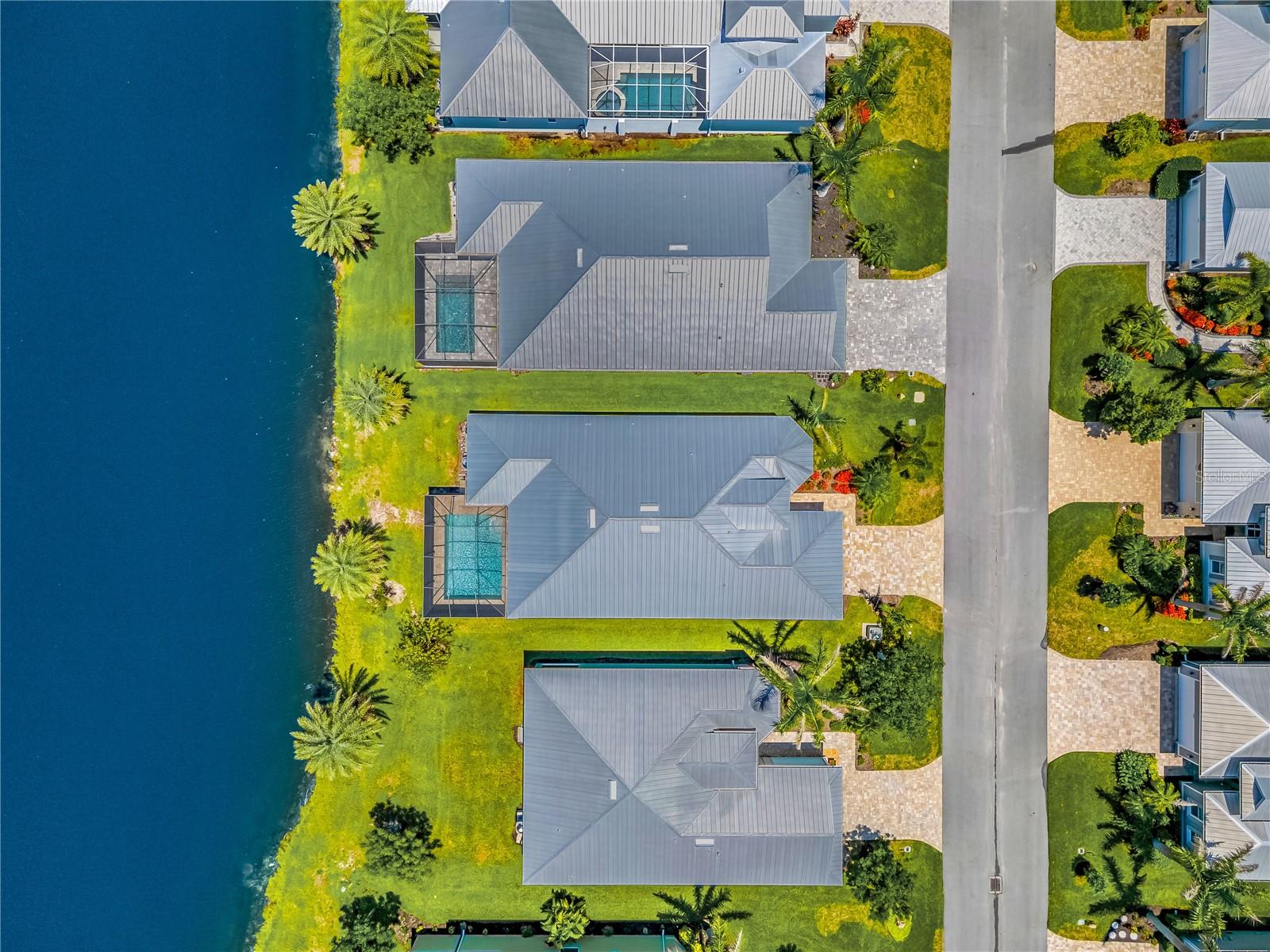 CORAL CAYE - Residential