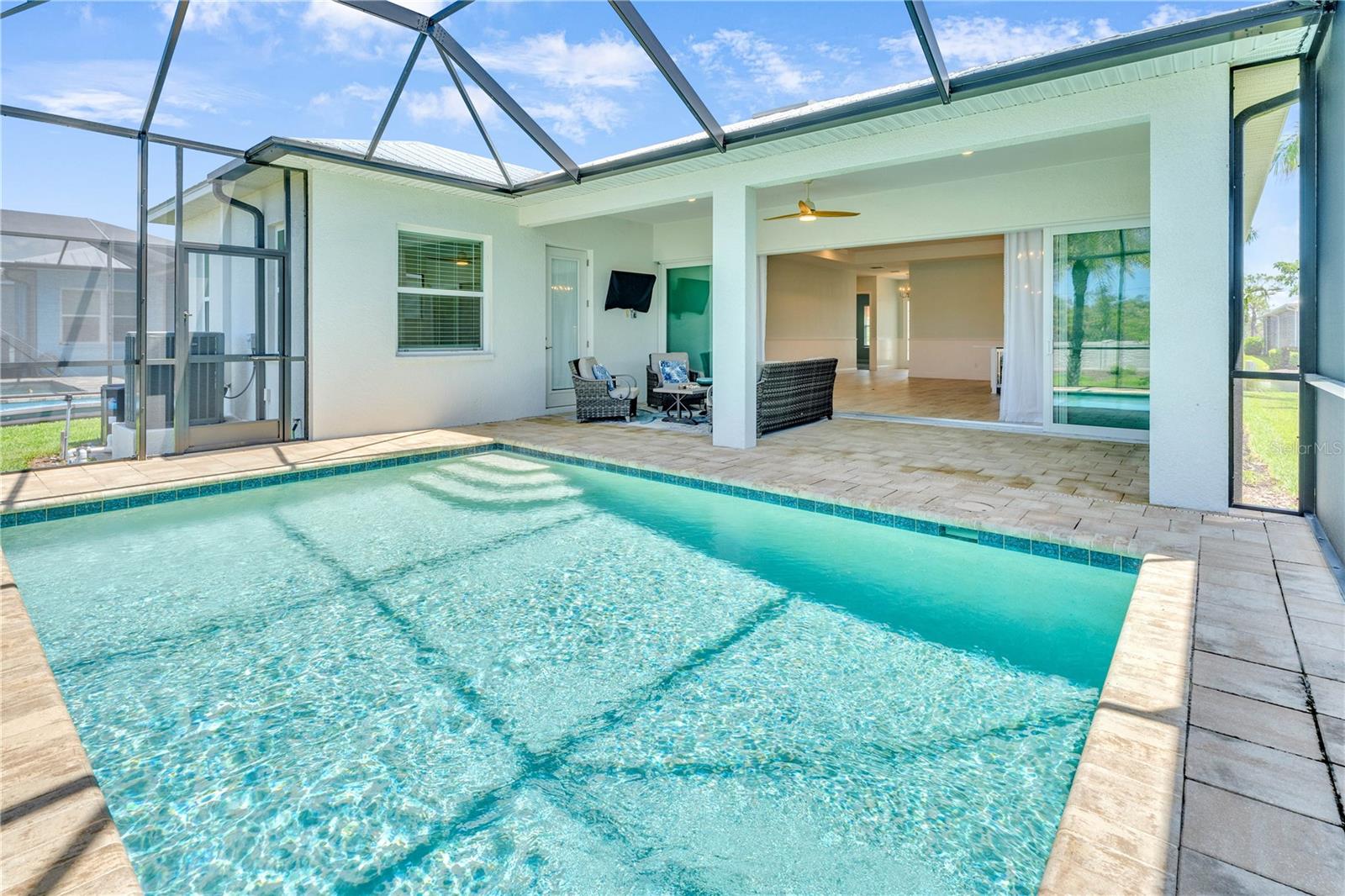 CORAL CAYE - Residential