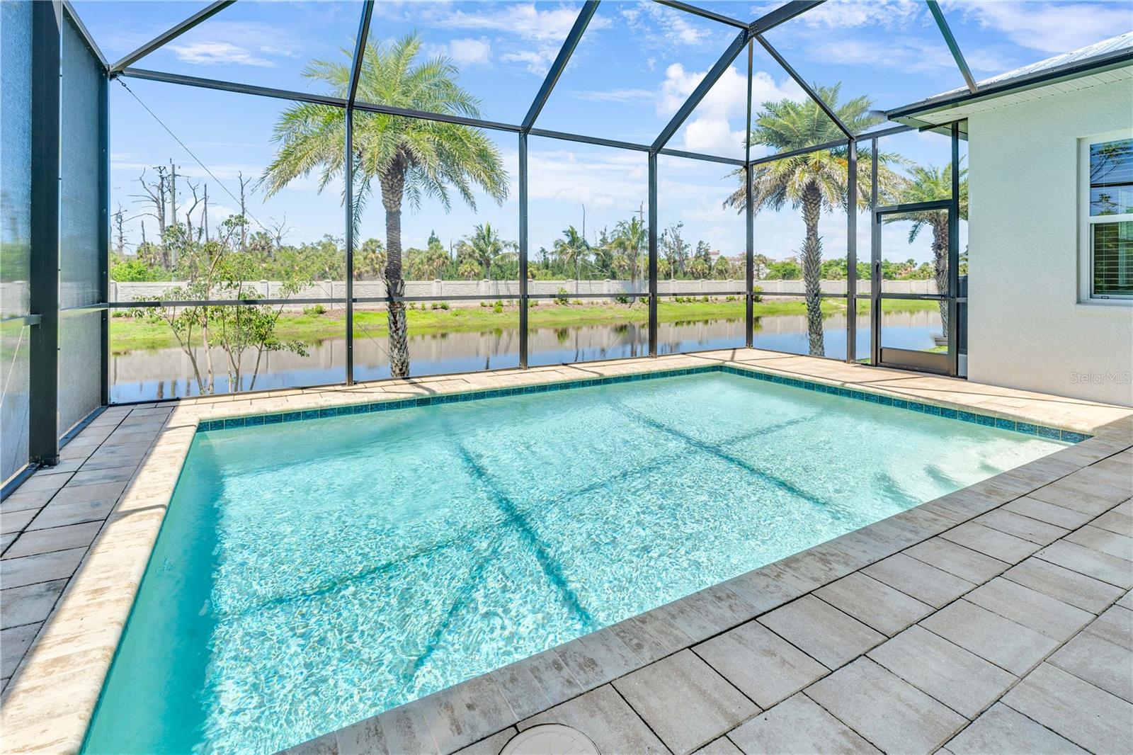 CORAL CAYE - Residential