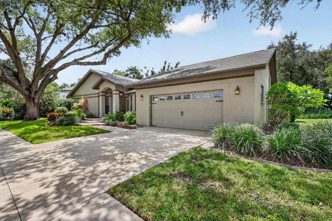 4395 OAK VIEW DRIVE