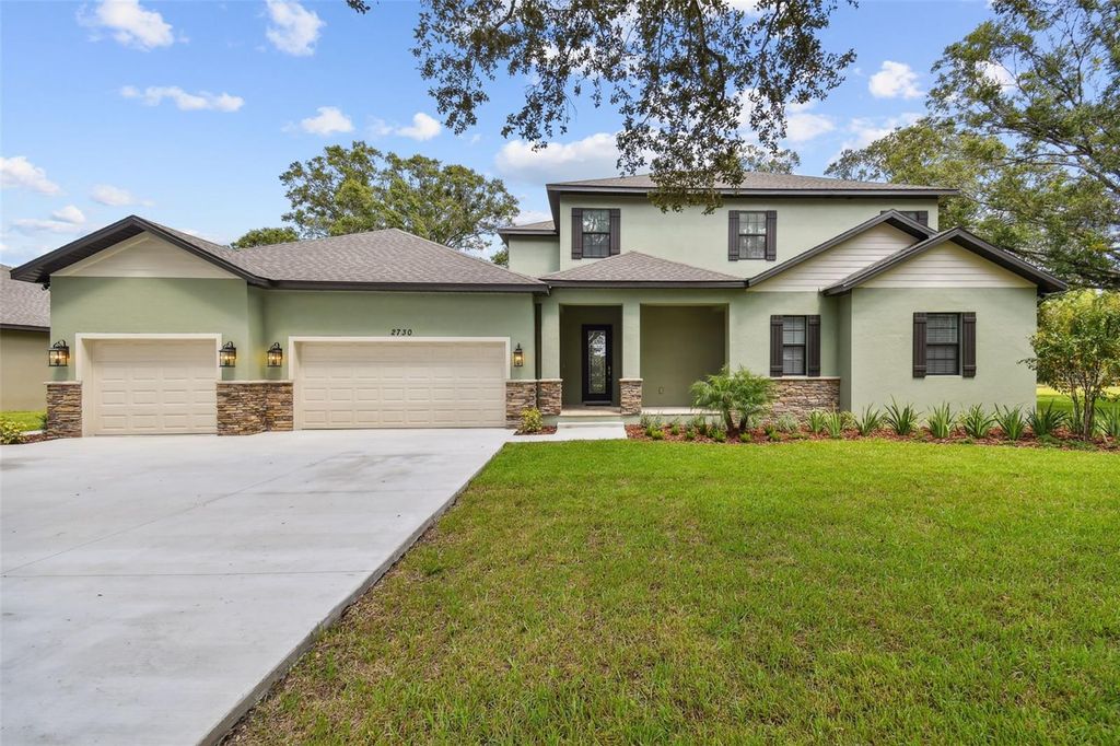 Photo of 2730 Robertson Trail, Lutz, FL 33559 (MLS # T3470869)