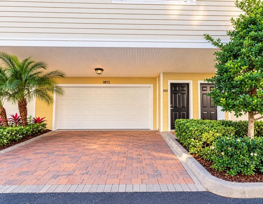 9872 MEADOW FIELD CIR APT 503, TAMPA, FL 33626 - Image 9f4f01d907aed84400eaf2b2ea13ce65/3482245620
