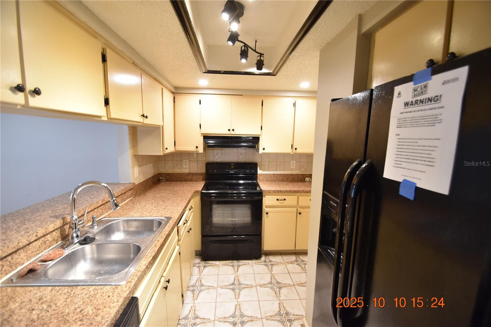 TERRACE VILLAGE TWNHMS II - Residential Lease