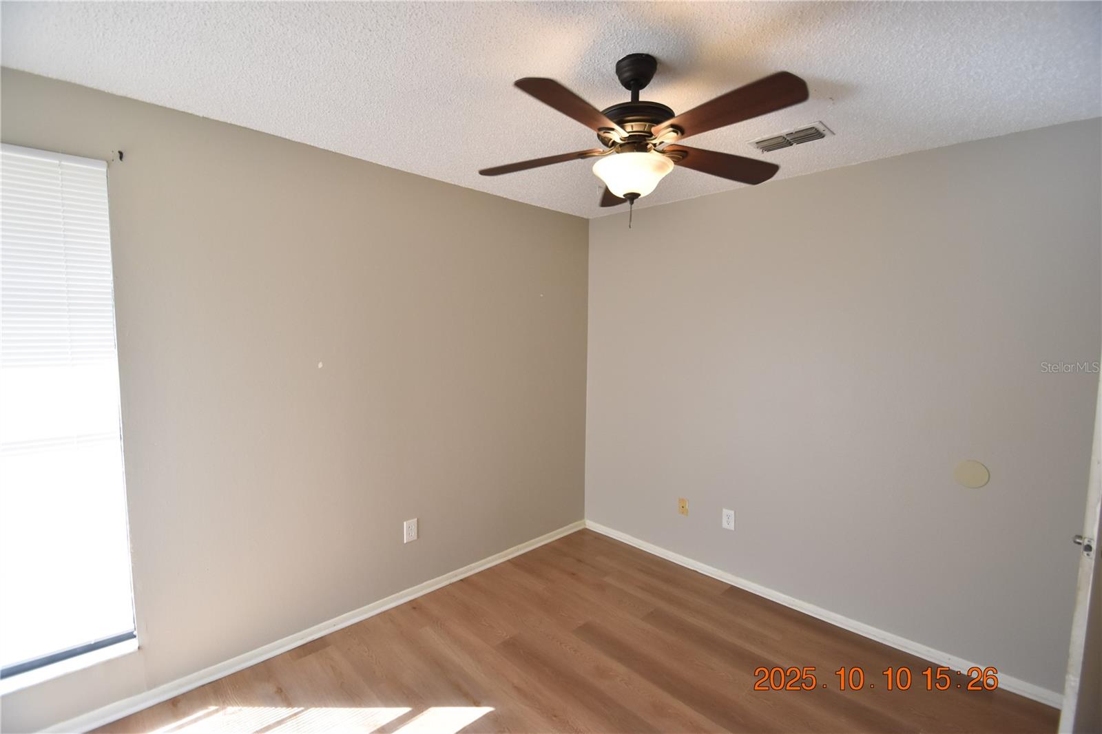 TERRACE VILLAGE TWNHMS II - Residential Lease