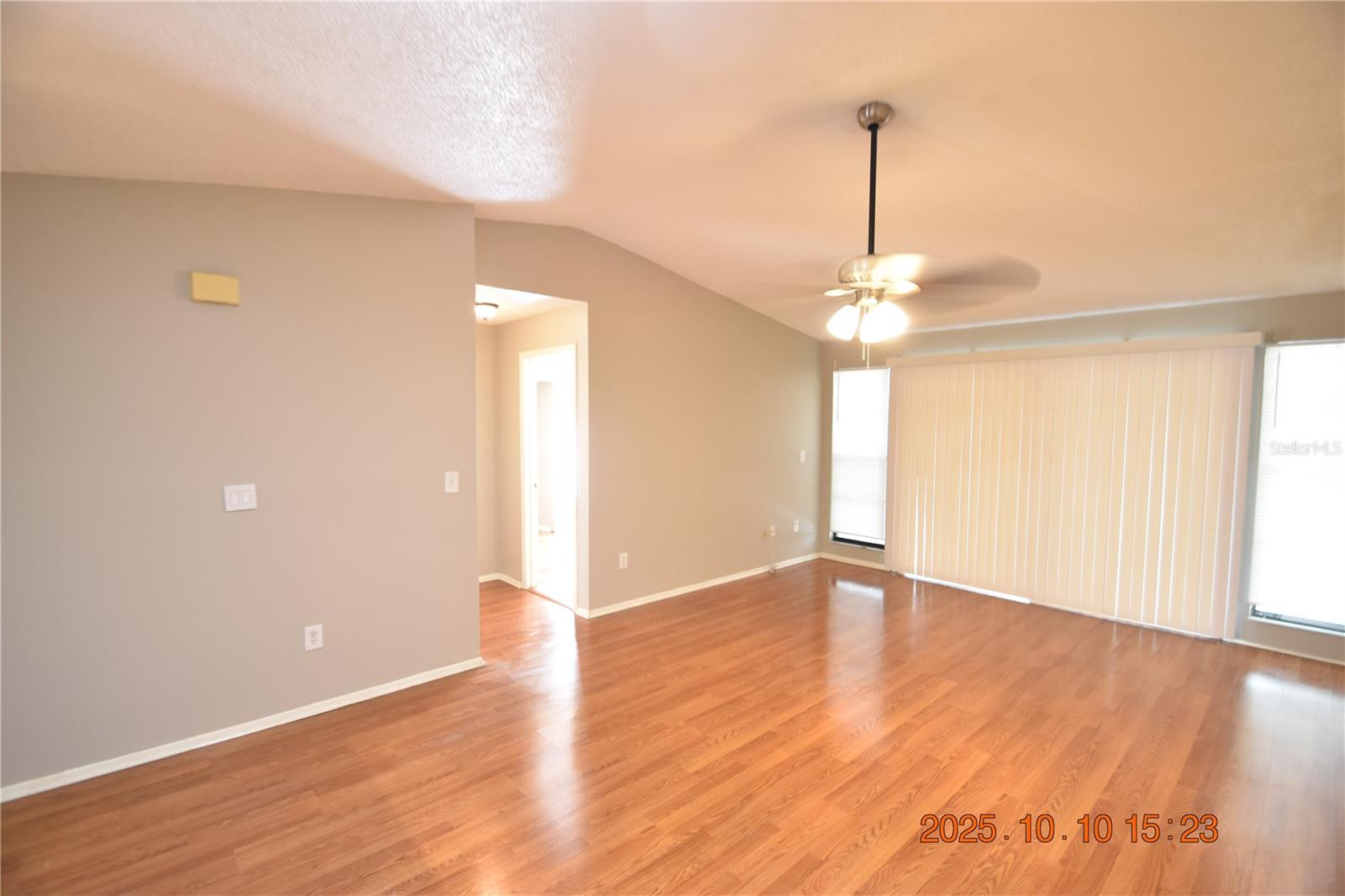 TERRACE VILLAGE TWNHMS II - Residential Lease