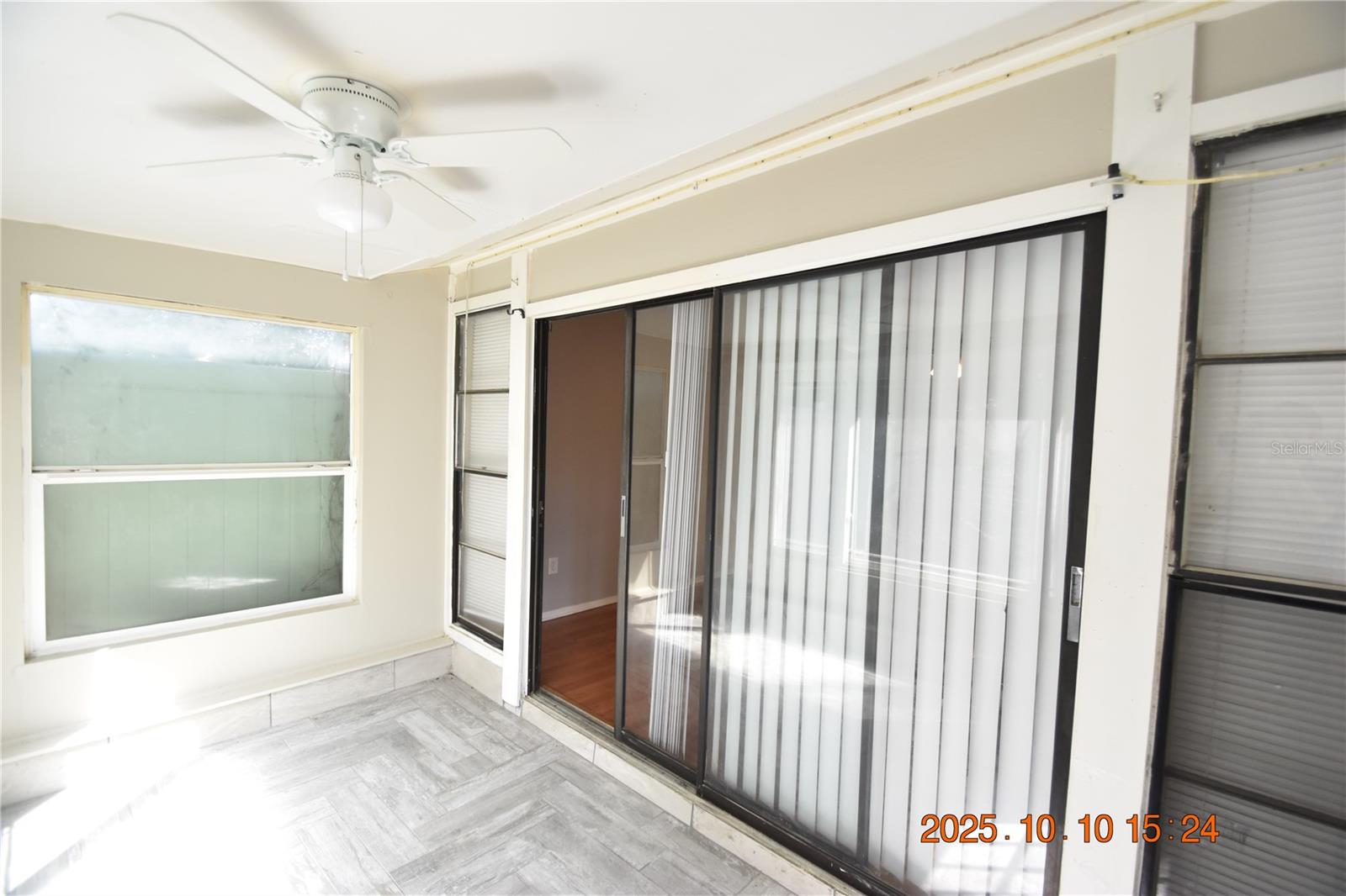 TERRACE VILLAGE TWNHMS II - Residential Lease