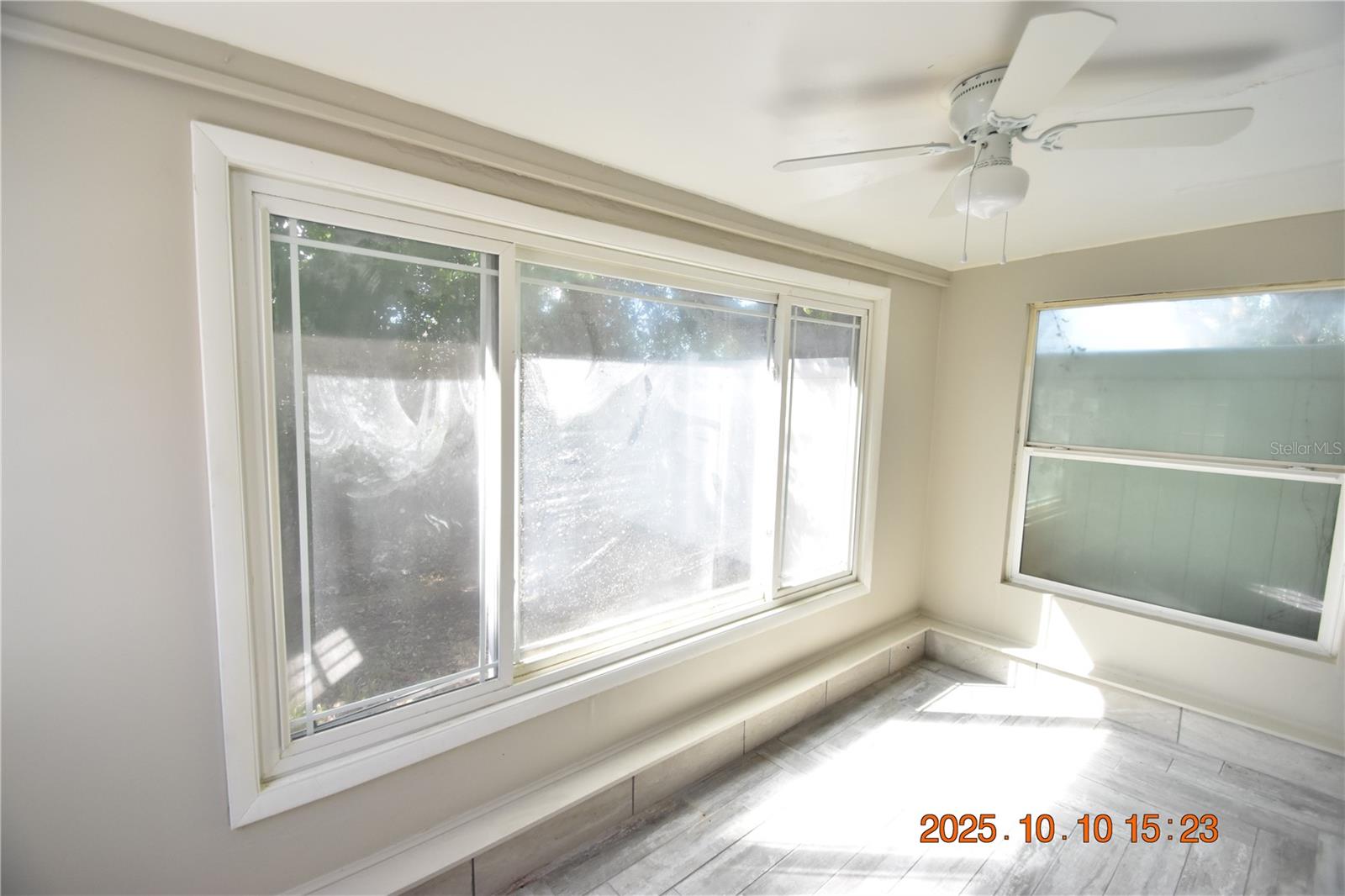 TERRACE VILLAGE TWNHMS II - Residential Lease