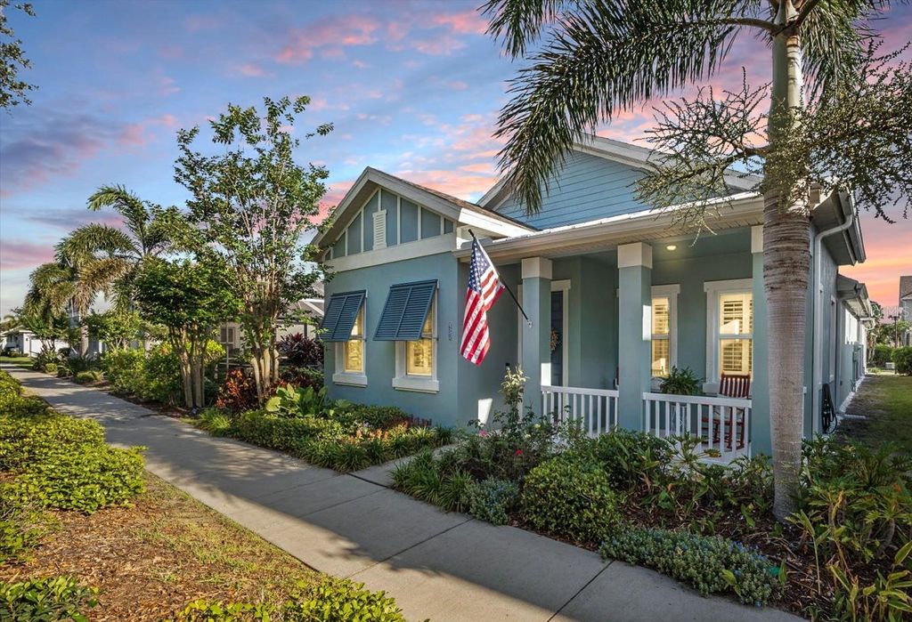 Photo of 610 Winterside Drive, Apollo Beach, FL 33572 (MLS # TB8390138)