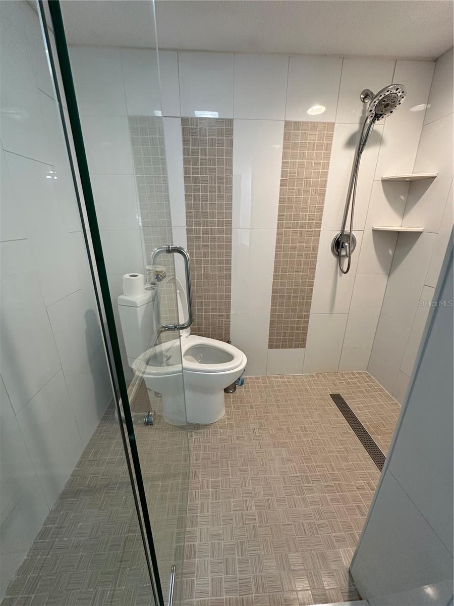 SHADOW LAKES CONDO - Residential