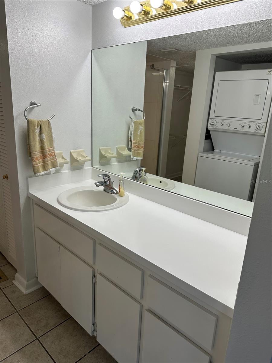 SHADOW LAKES CONDO - Residential