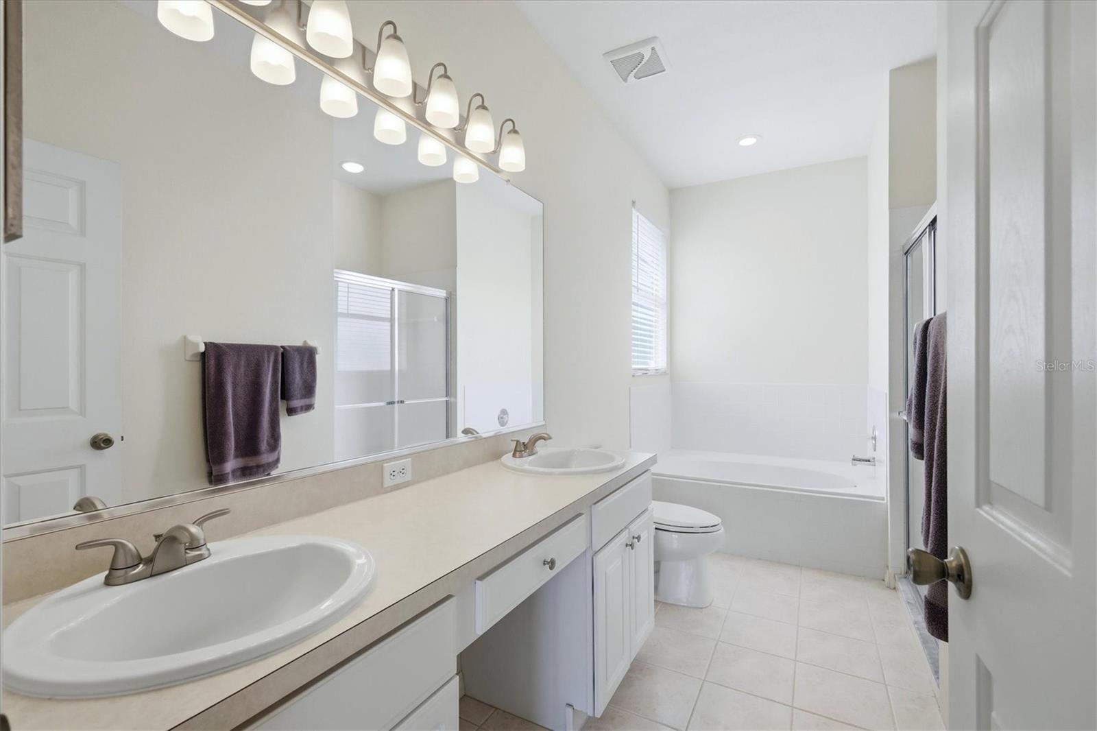 GLENN LAKES PH2 - Residential