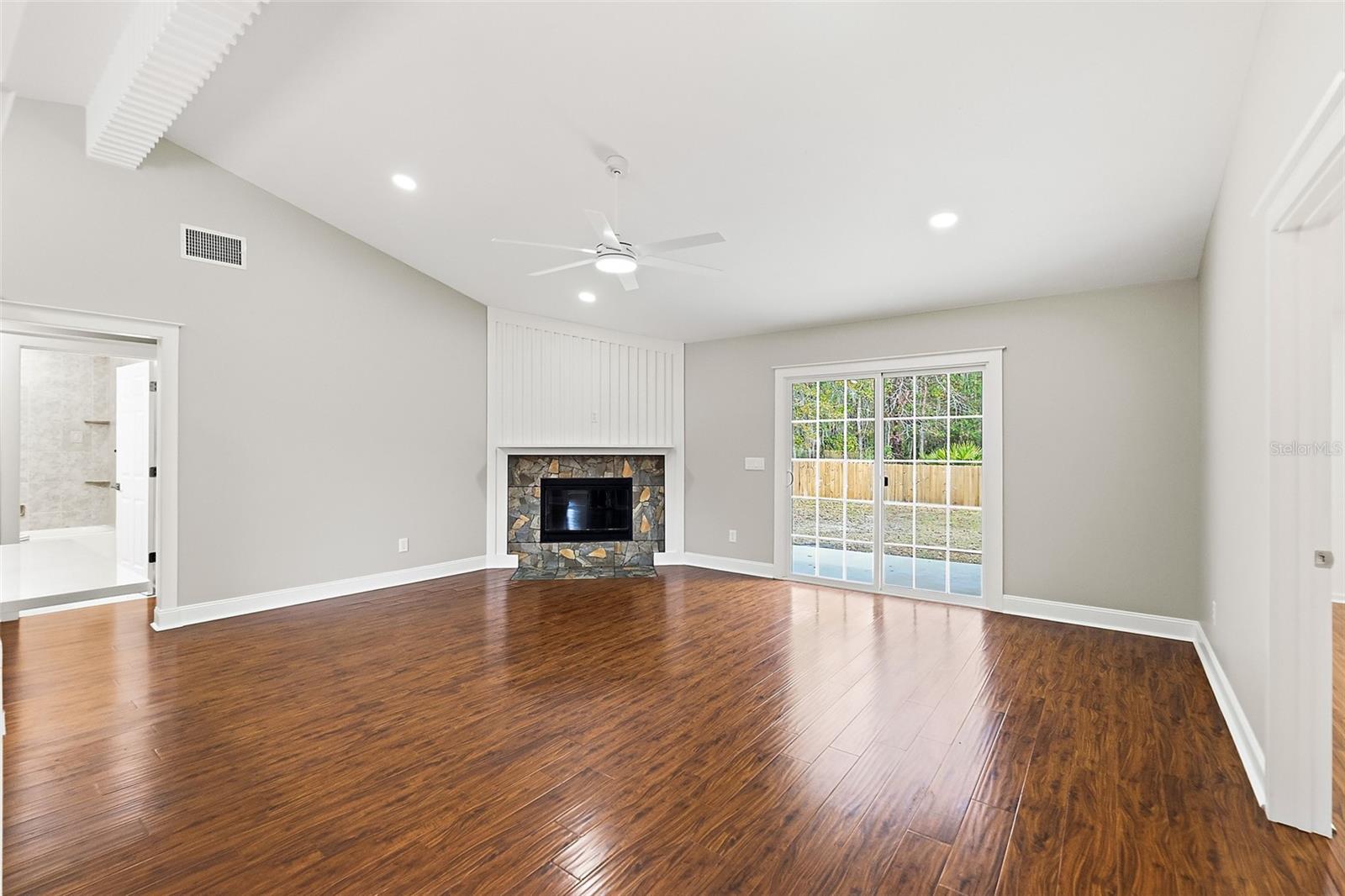 KENSINGTON GARDENS - Residential