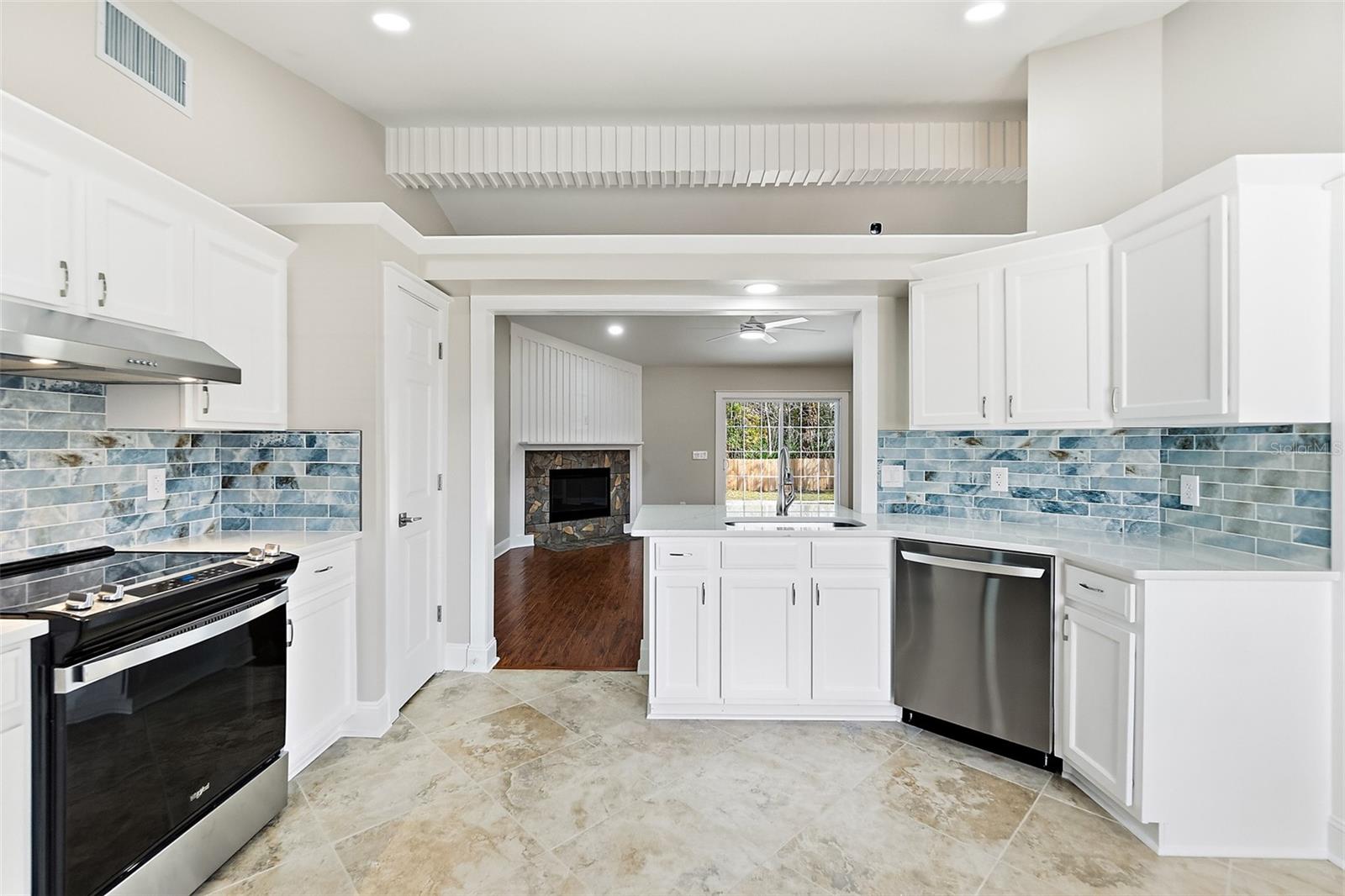 KENSINGTON GARDENS - Residential