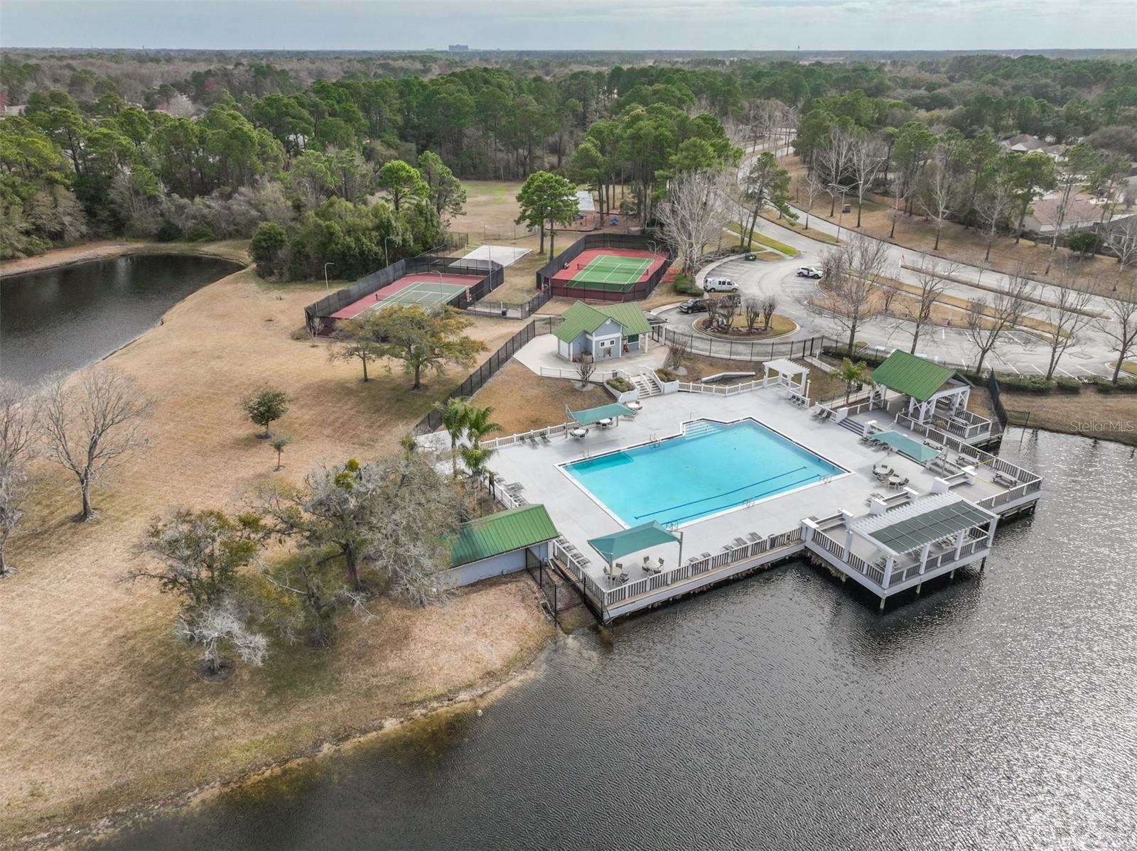 KENSINGTON GARDENS - Residential