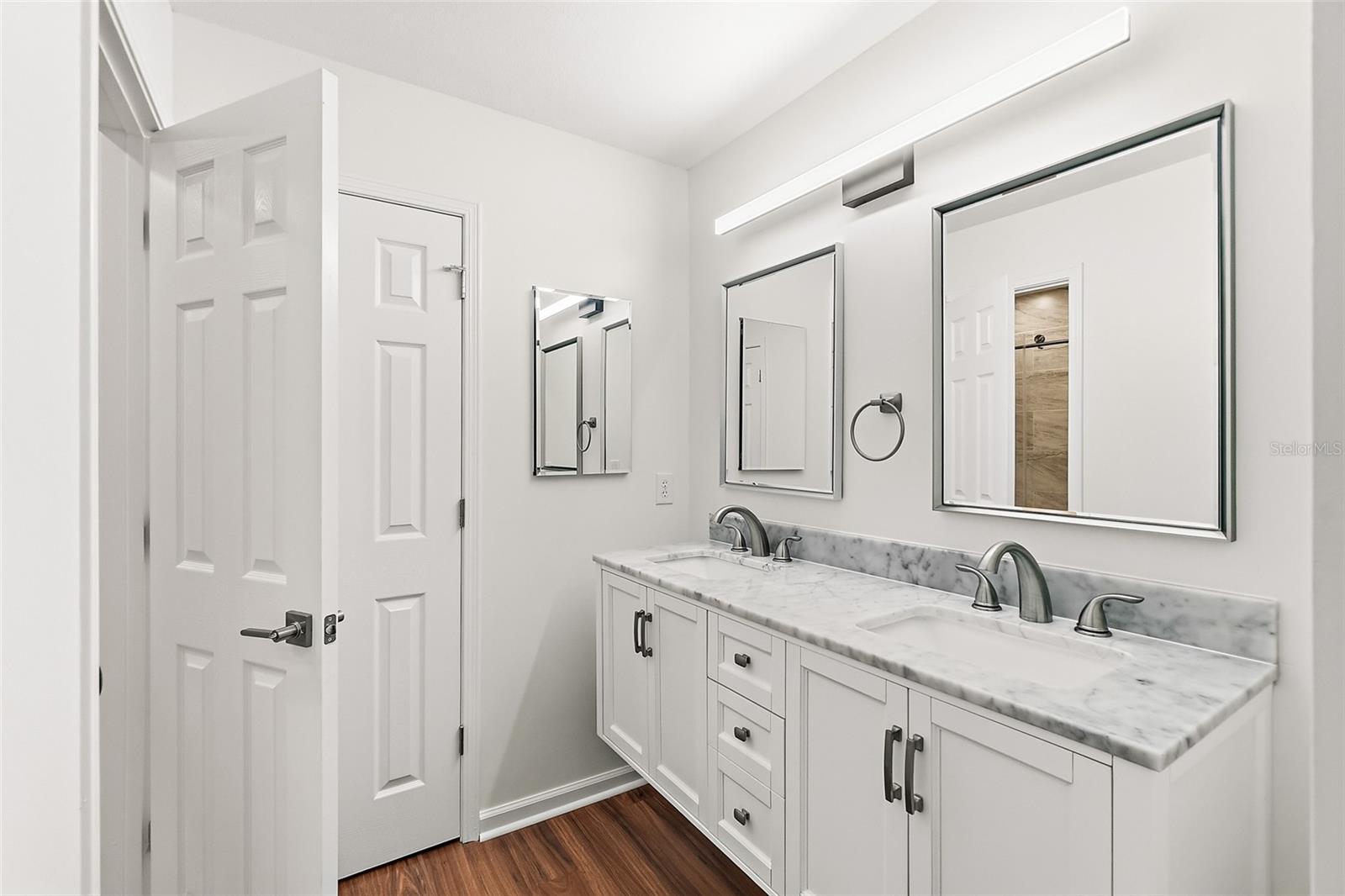 KENSINGTON GARDENS - Residential