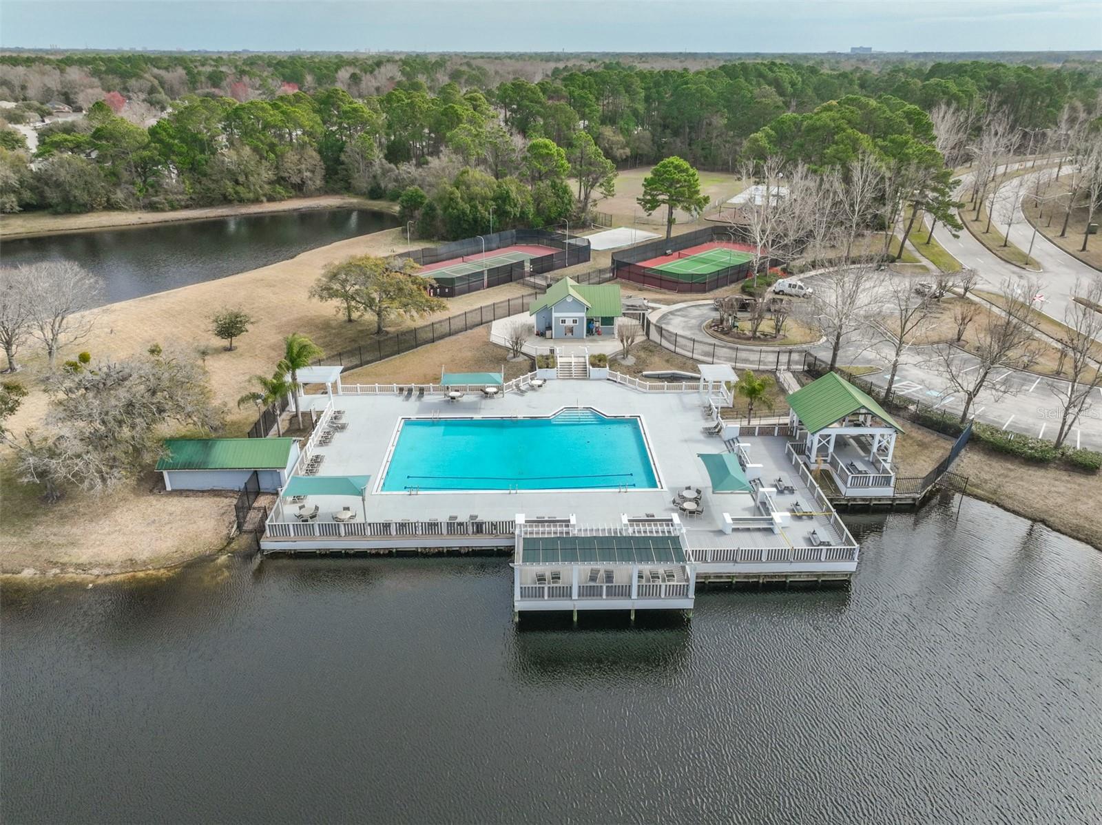 KENSINGTON GARDENS - Residential