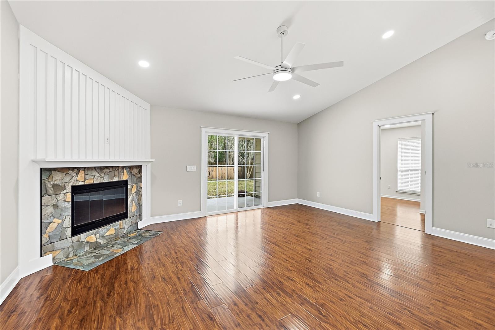 KENSINGTON GARDENS - Residential