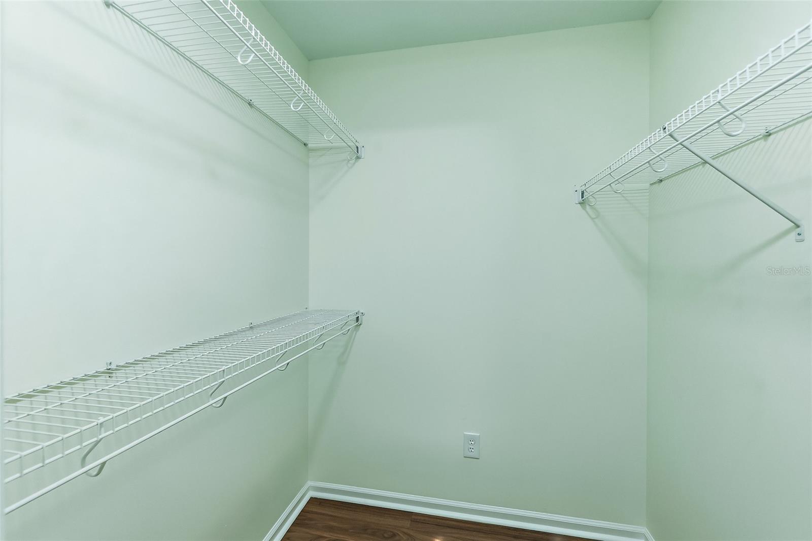 KENSINGTON GARDENS - Residential