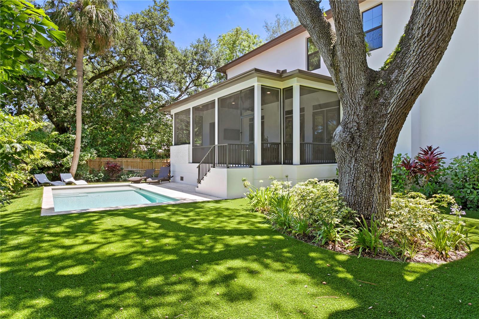 WEST SHORE PLACE - Residential