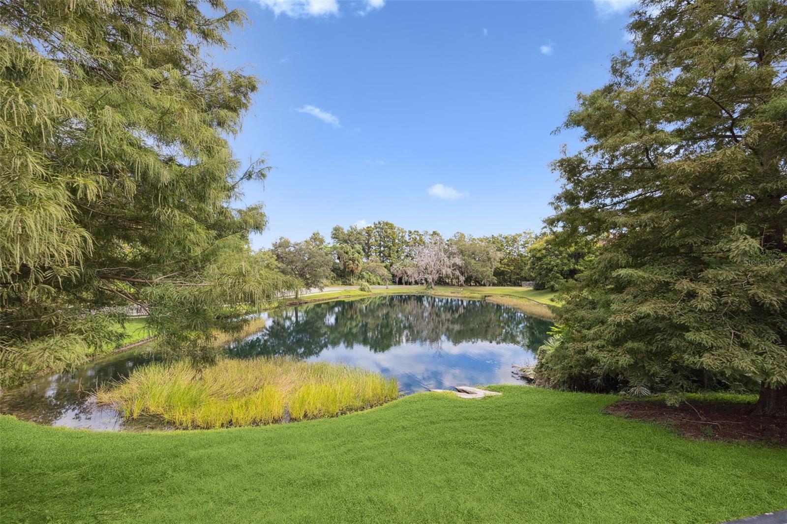 SUTTON PLACE TOWNHOMES A REPLAT - Residential