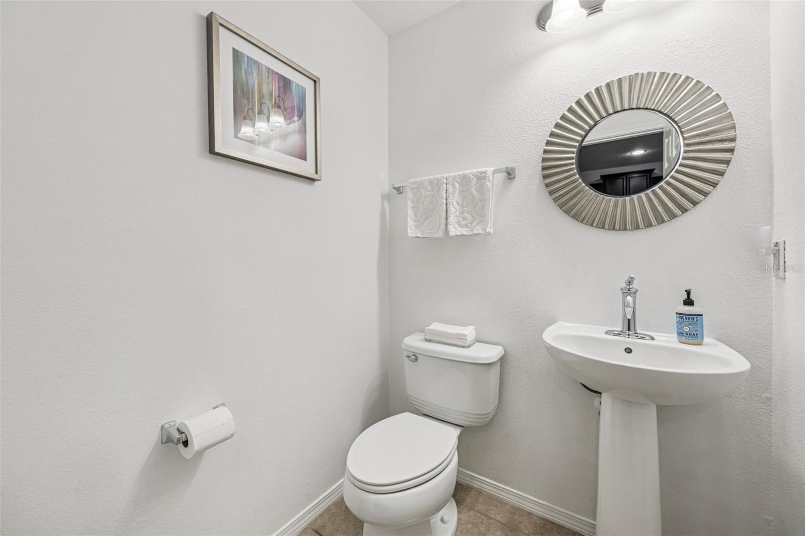 SUTTON PLACE TOWNHOMES A REPLAT - Residential