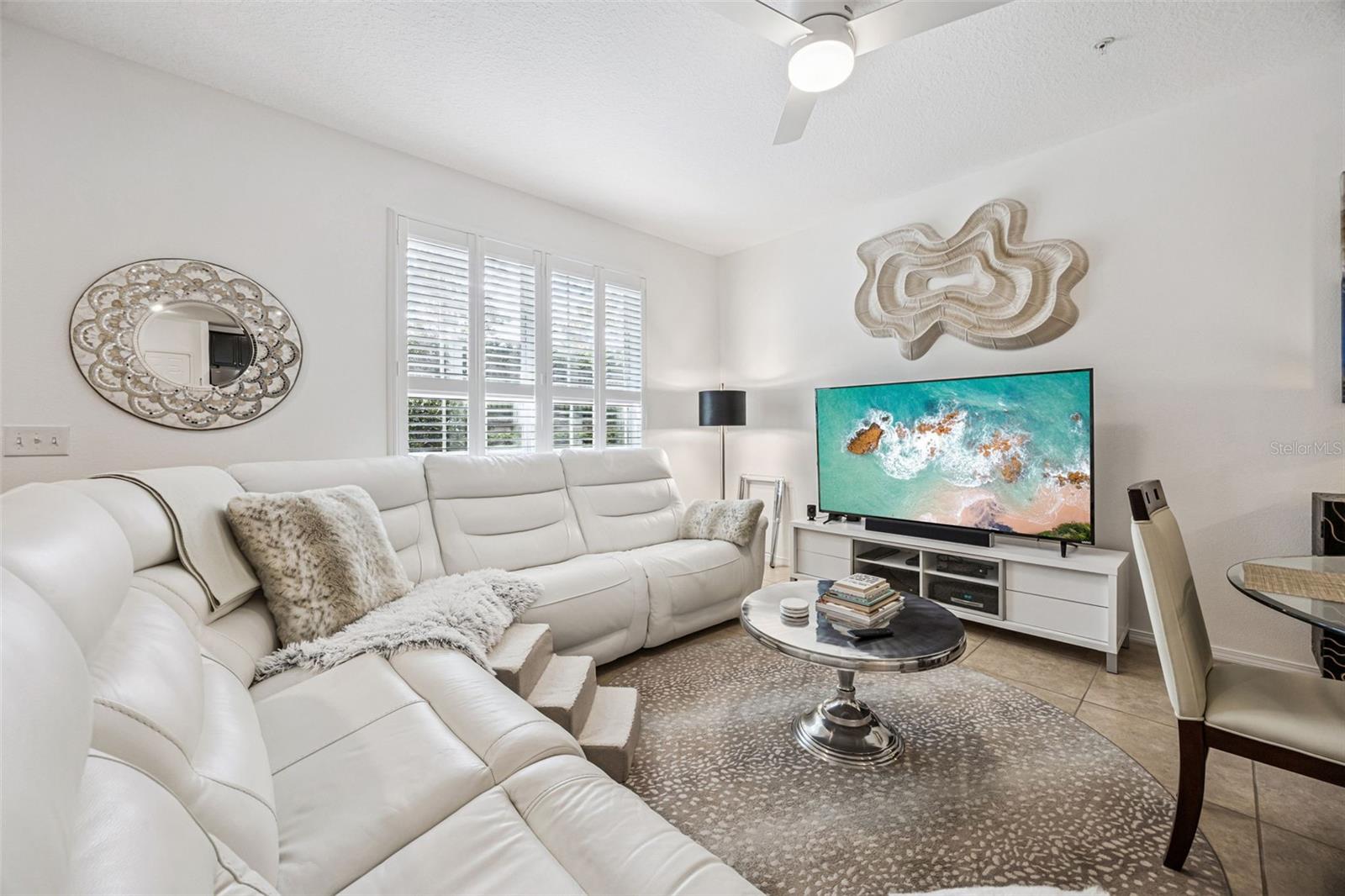 SUTTON PLACE TOWNHOMES A REPLAT - Residential