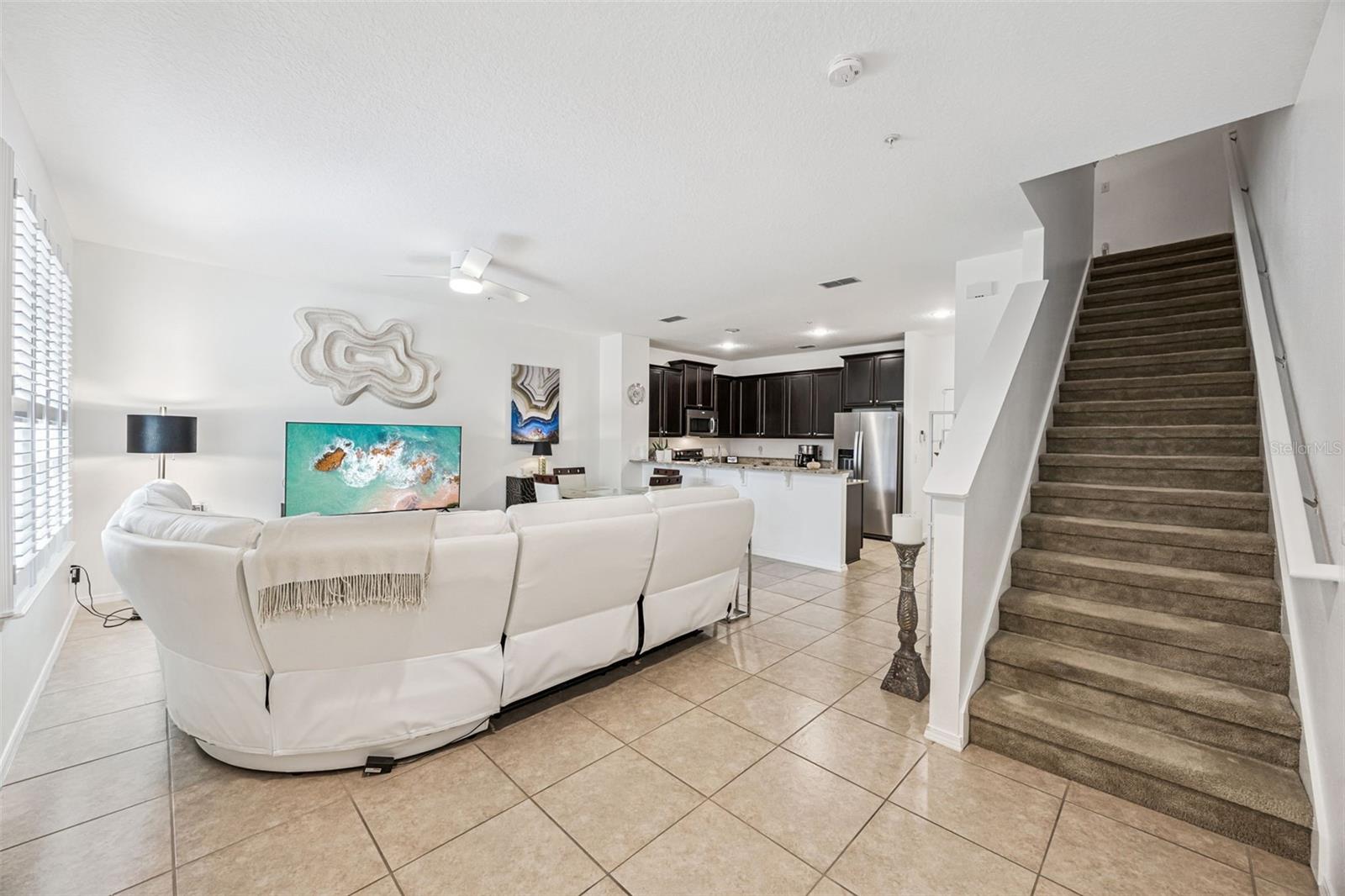 SUTTON PLACE TOWNHOMES A REPLAT - Residential