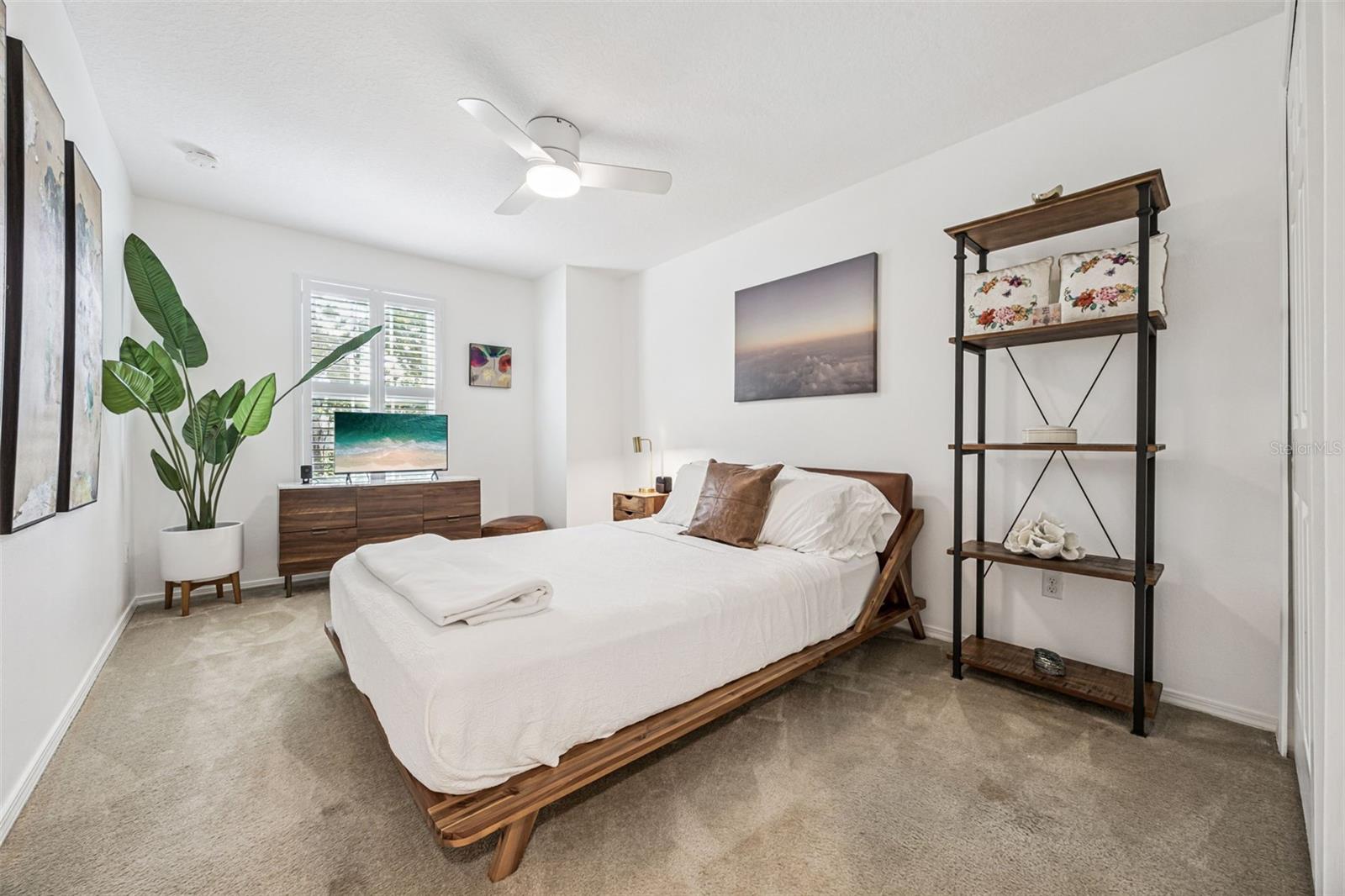 SUTTON PLACE TOWNHOMES A REPLAT - Residential
