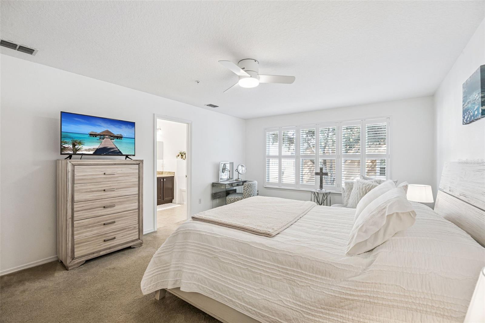 SUTTON PLACE TOWNHOMES A REPLAT - Residential