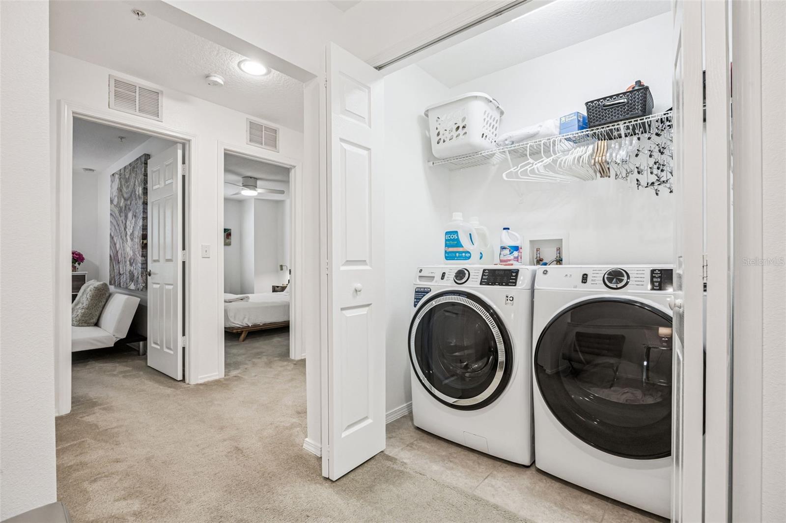 SUTTON PLACE TOWNHOMES A REPLAT - Residential