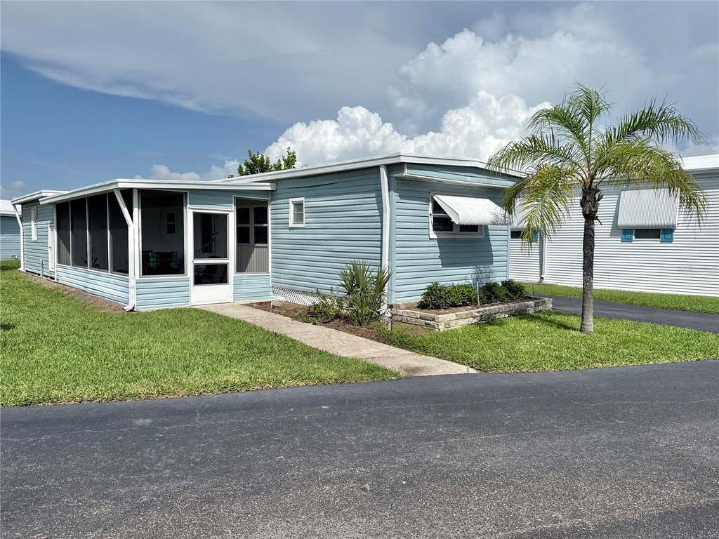 Photo of 7214 Mount Fairfield Road NE #527, St Petersburg, FL 33702 (MLS # TB8536658)