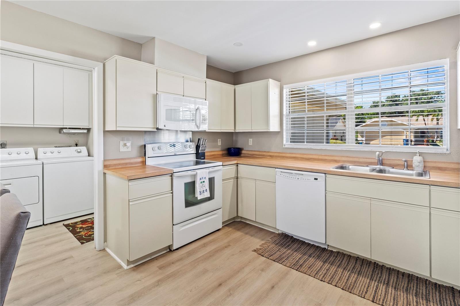 BAY LAKE ESTATES PH II - Residential