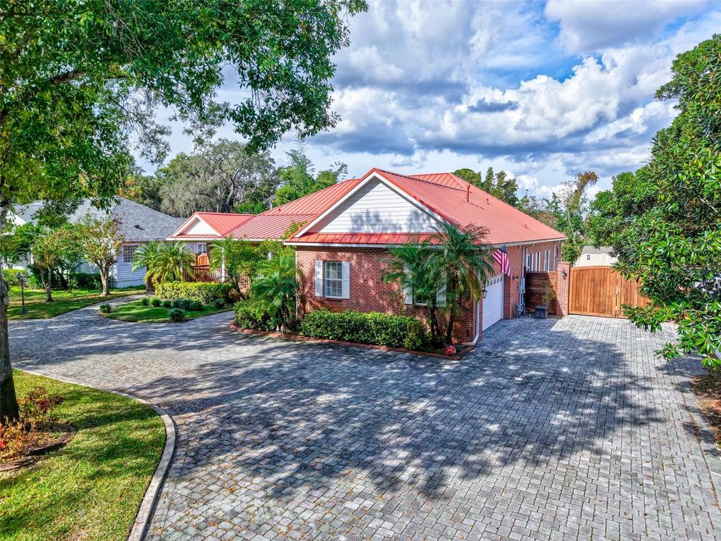 Photo of 9663 Gotha Road, Windermere, FL 34786 (MLS # O6399130)