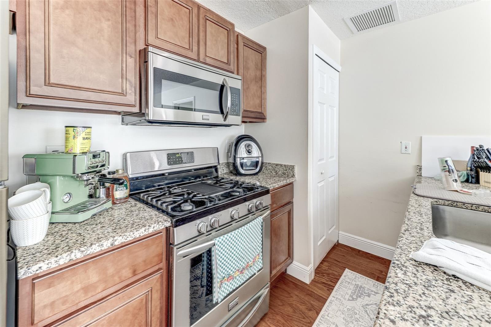 GOTHA TOWN - Residential