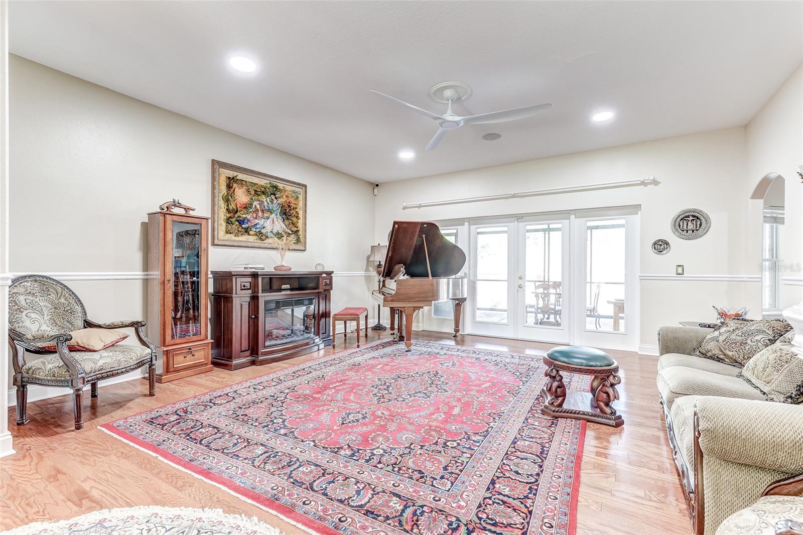 GOTHA TOWN - Residential