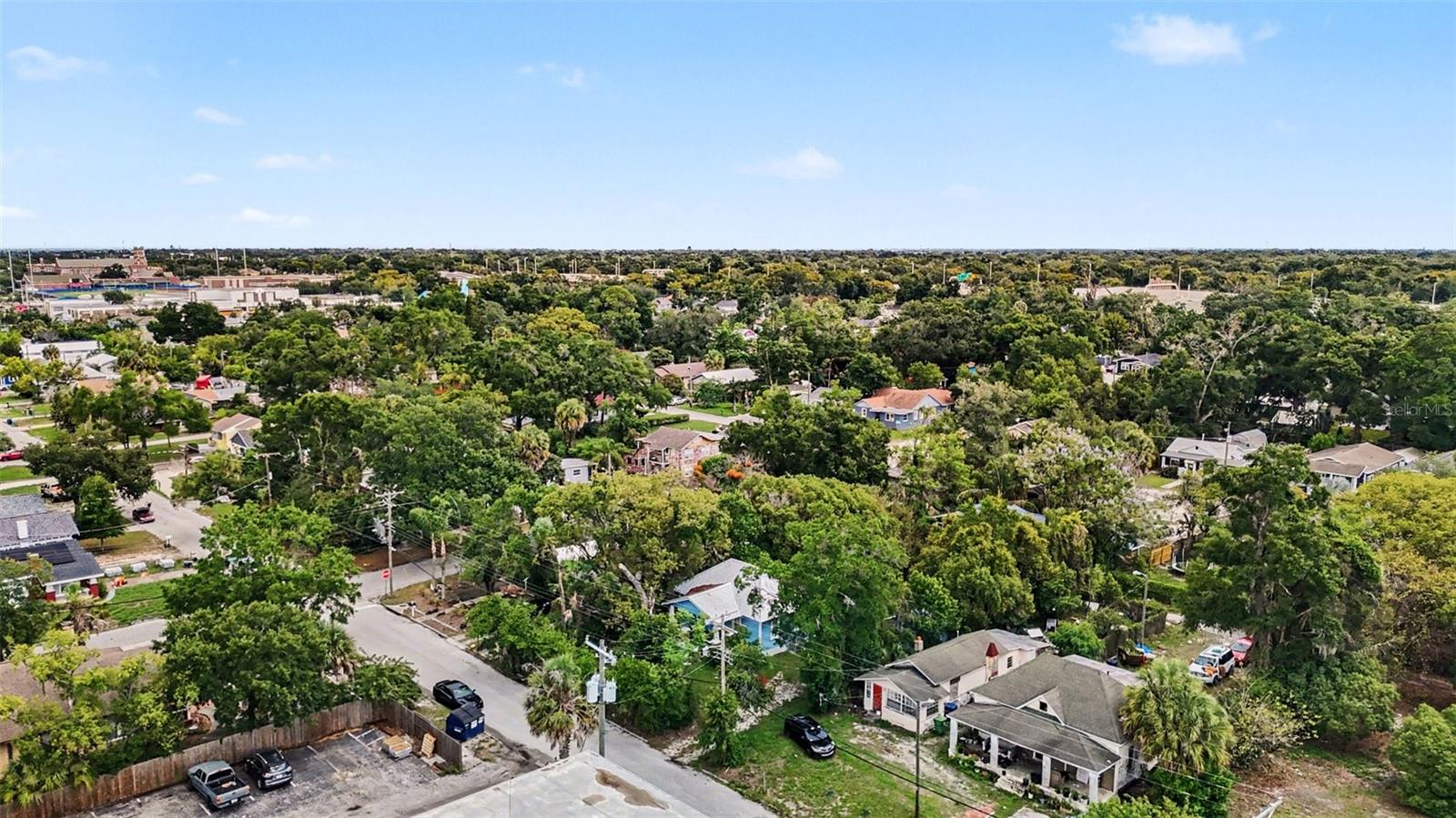 LESLEYS - Residential
