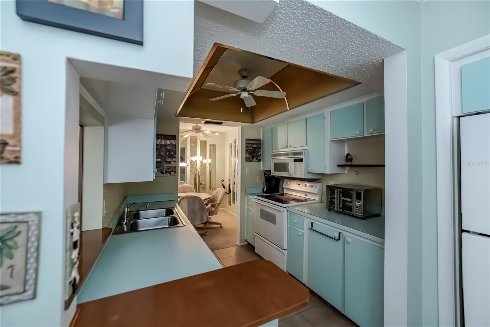 EDGEWATER VILLAGE BLDG I - Residential