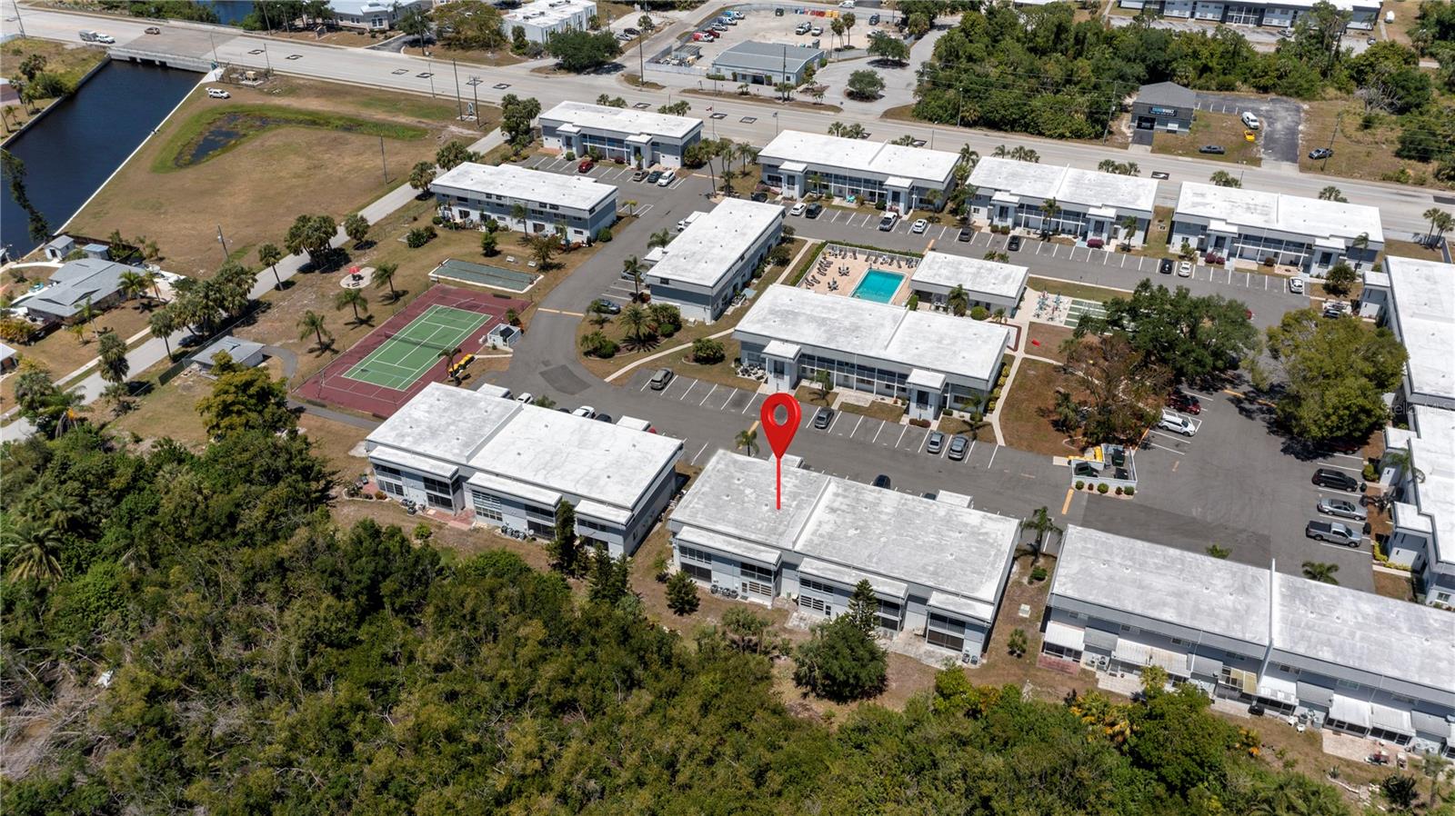 EDGEWATER VILLAGE BLDG I - Residential