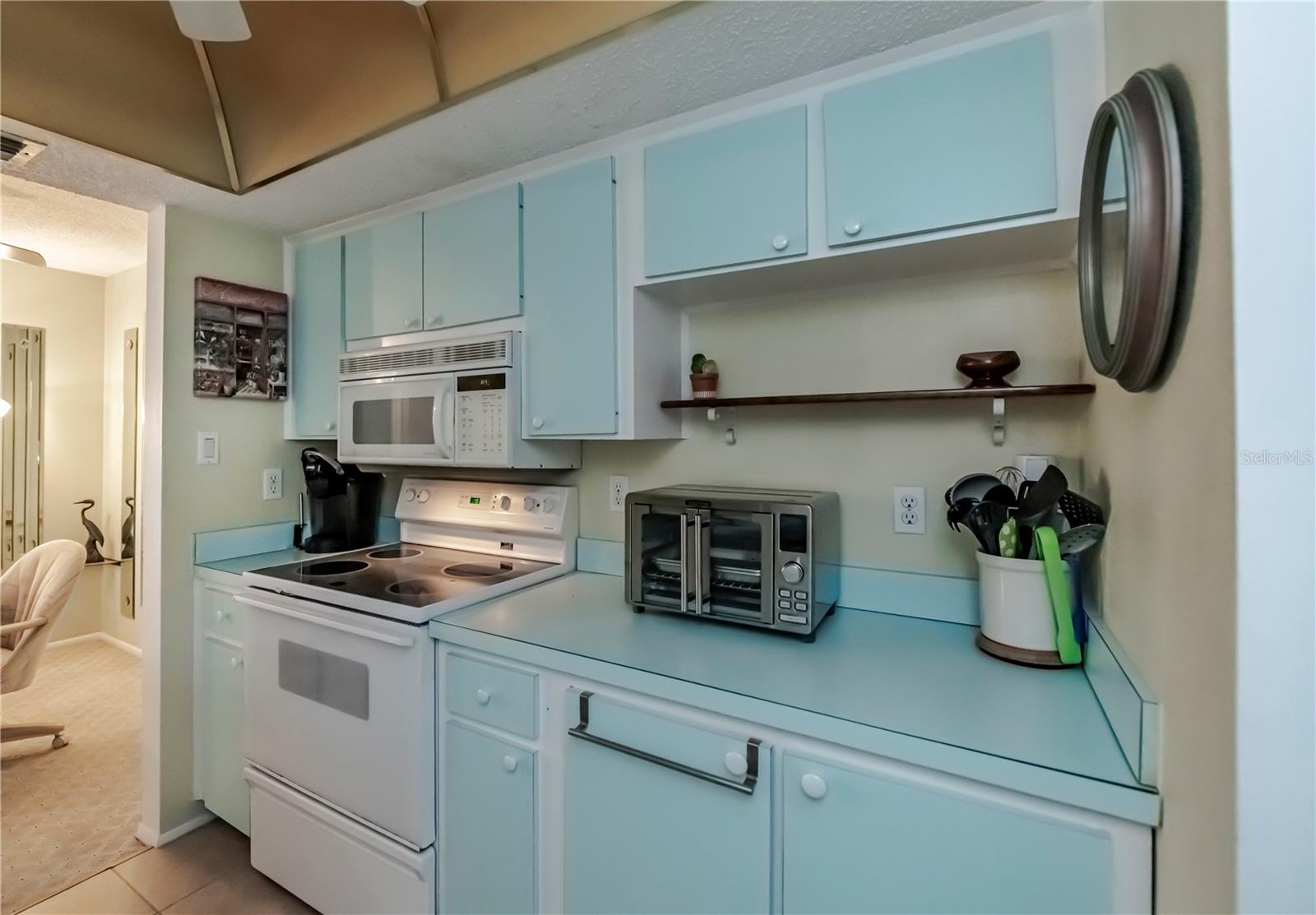 EDGEWATER VILLAGE BLDG I - Residential