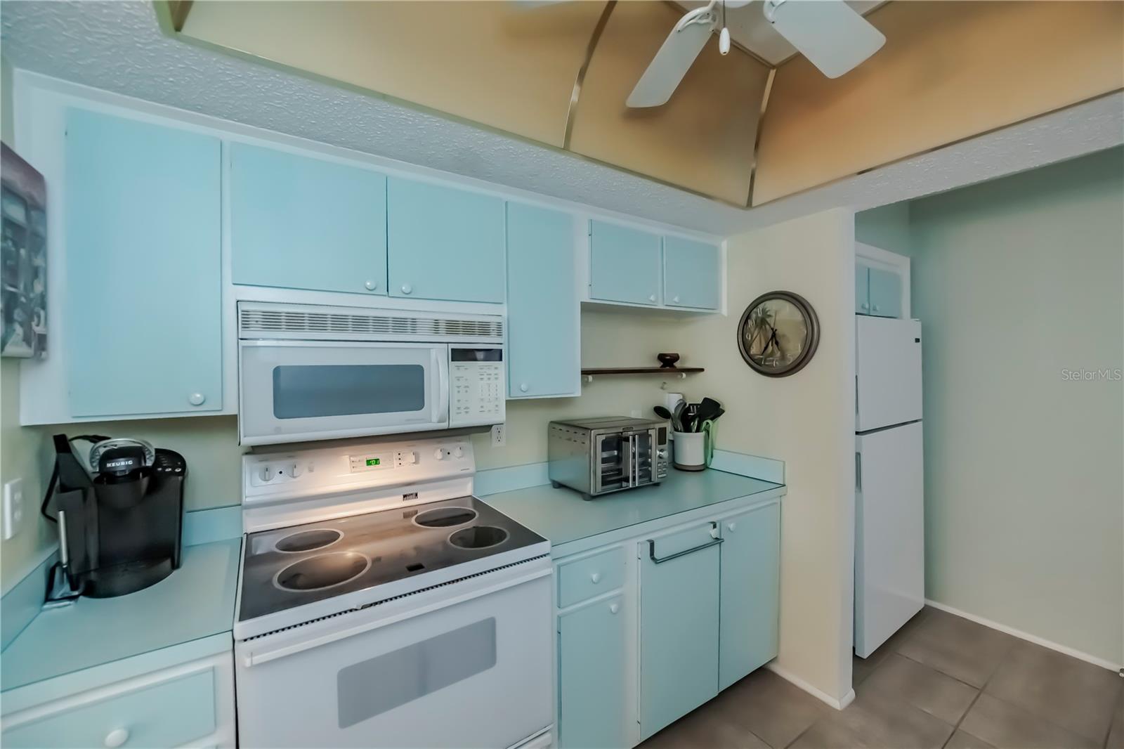 EDGEWATER VILLAGE BLDG I - Residential