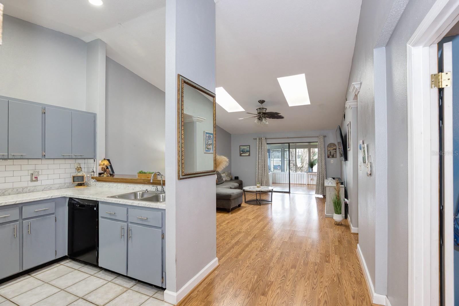 1131 COVINGTON STREET