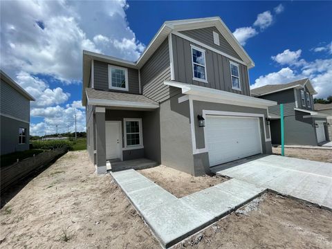 A home in WINTER HAVEN