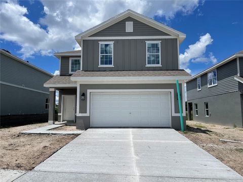 A home in WINTER HAVEN