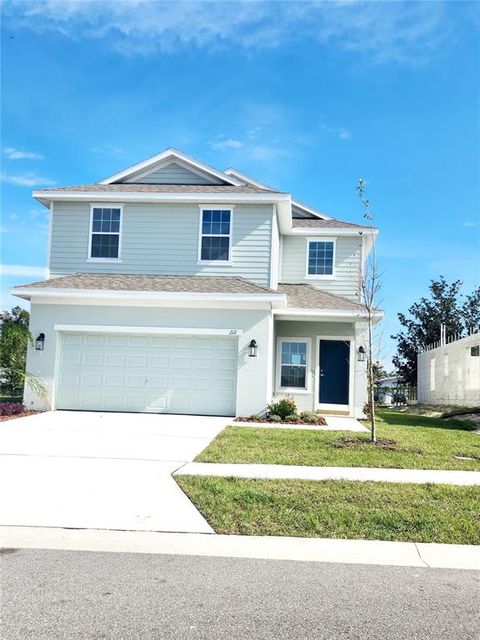 A home in WINTER HAVEN